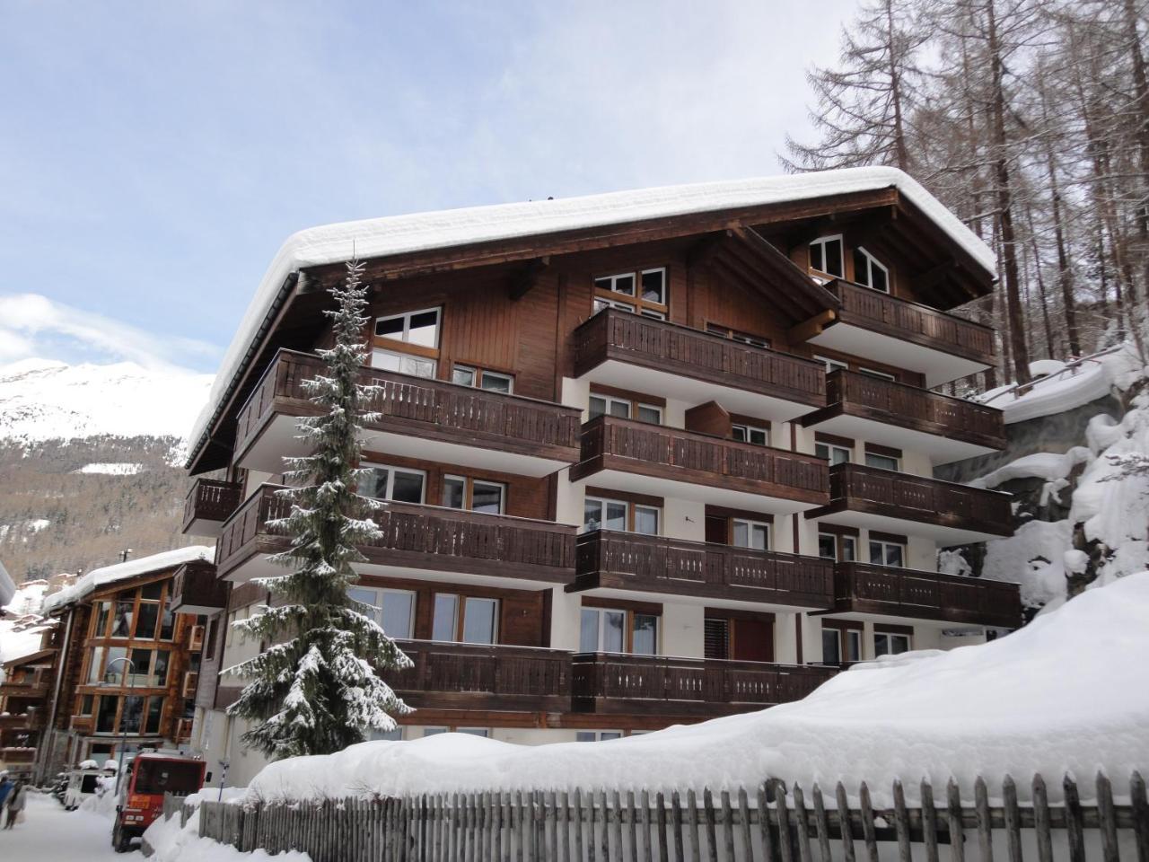 Bolero 4.5 Dachzimmerwohnung Zermatt Esterno foto